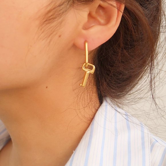 NEW 18K Gold Plated Key Drop Hoop Earrings - Picture 2 of 11